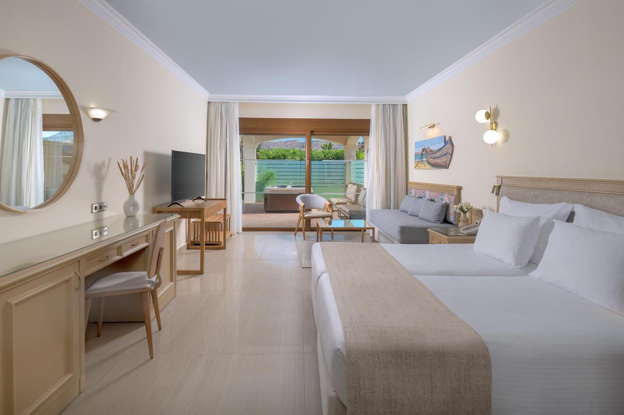 Presidential Villa Personal Pool 2